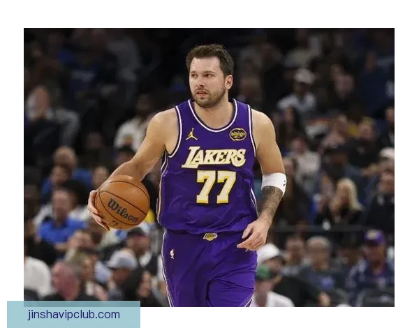 东契奇火力全开单节爆发32次20加追平哈登直逼库里科比历史地位